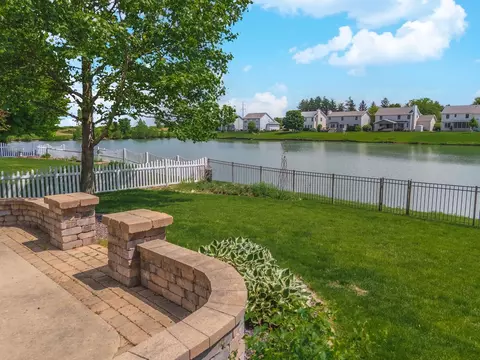 Exterior - 1230 N Pointe Dr, Normal, IL 61761 photo 5 of 7