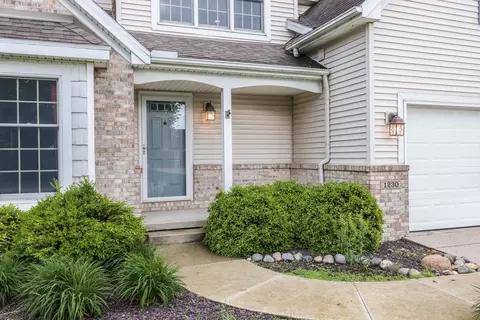 Exterior - 1230 N Pointe Dr, Normal, IL 61761 photo 2 of 7