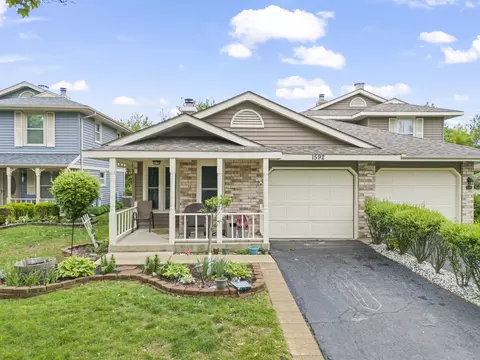 1592 Lighthouse Dr, Naperville, IL 60565