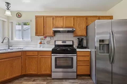 175 Davis Ct, Round Lake Park, IL 60073 photo 10