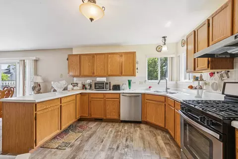 175 Davis Ct, Round Lake Park, IL 60073 photo 12