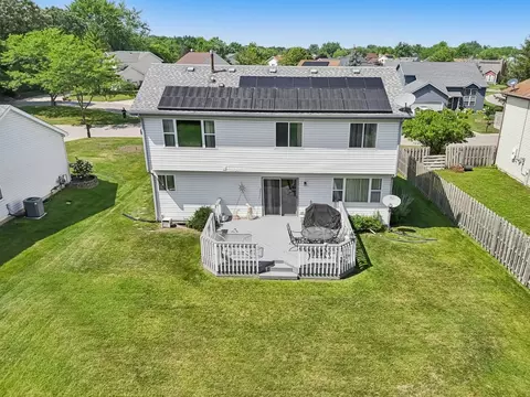 175 Davis Ct, Round Lake Park, IL 60073 photo 2