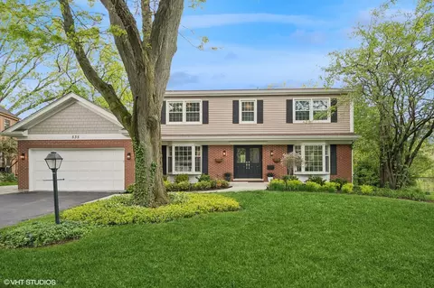 535 Shannon Rd, Deerfield, IL 60015