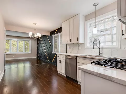 Kitchen - 1331 W 112th St, Chicago, IL 60643 photo 5 of 5