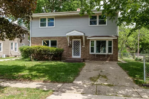 1224 8th St, Rockford, IL 61104