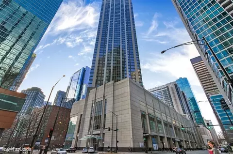 512 N Mcclurg Ct #5002, Chicago, IL 60611