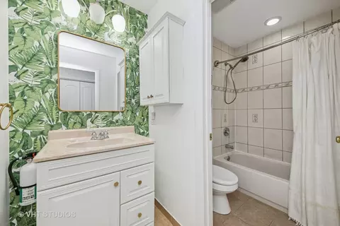 1826 E Tano Ln, Mount Prospect, IL 60056 photo 15