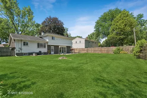 1826 E Tano Ln, Mount Prospect, IL 60056 photo 34