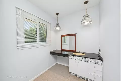 1826 E Tano Ln, Mount Prospect, IL 60056 photo 18