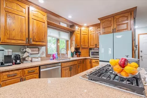 Kitchen - 6 Jill Ct, Bloomington, IL 61701 photo 2 of 3