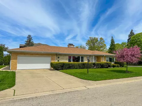6600 N Kenton Ave, Lincolnwood, IL 60712