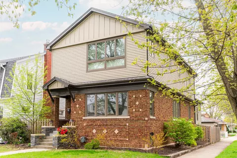 7257 W Greenleaf Ave, Chicago, IL 60631