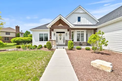 Exterior - 2803 Ninovan Ln, Minooka, IL 60447 photo 2 of 9