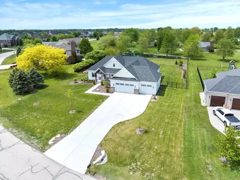 View/Area - 2803 Ninovan Ln, Minooka, IL 60447 photo 1 of 11
