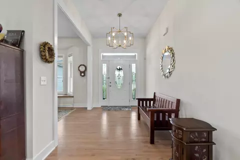 Entry Way - 2803 Ninovan Ln, Minooka, IL 60447 photo 2 of 4