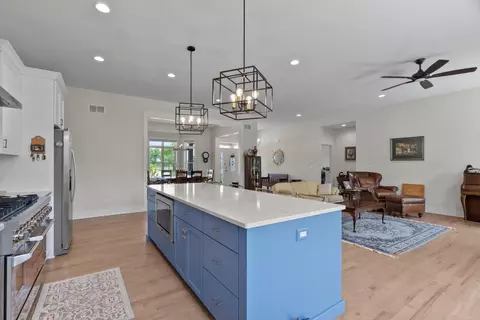 Kitchen - 2803 Ninovan Ln, Minooka, IL 60447 photo 4 of 5