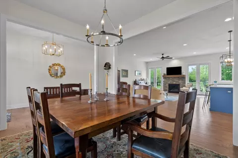Dining - 2803 Ninovan Ln, Minooka, IL 60447 photo 3 of 3