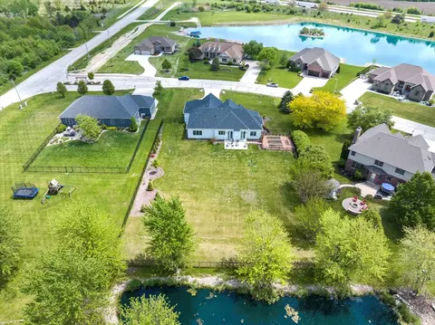 View/Area - 2803 Ninovan Ln, Minooka, IL 60447 photo 6 of 11
