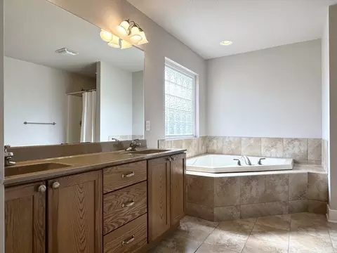 1205 Eagle Bluff Dr, Bourbonnais, IL 60914 photo 18