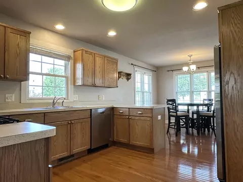 1205 Eagle Bluff Dr, Bourbonnais, IL 60914 photo 8