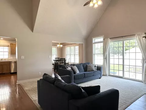 1205 Eagle Bluff Dr, Bourbonnais, IL 60914 photo 15