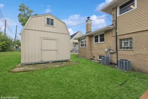 Exterior - 1826 Coolidge Ave, Berkeley, IL 60163 photo 2 of 3