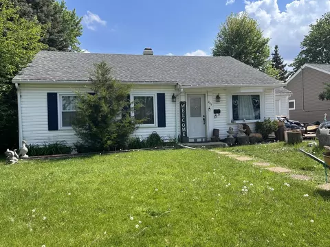 405 Arlington Dr, Romeoville, IL 60446
