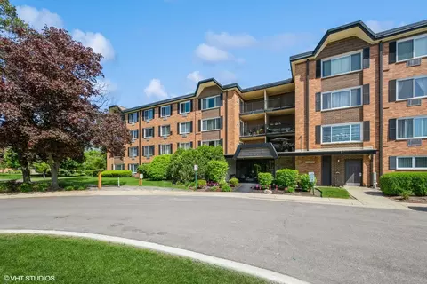 1116 S New Wilke Rd #107, Arlington Heights, IL 60005