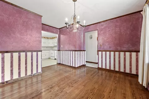 Dining - 208 Ridge St, Algonquin, IL 60102 photo 1 of 1