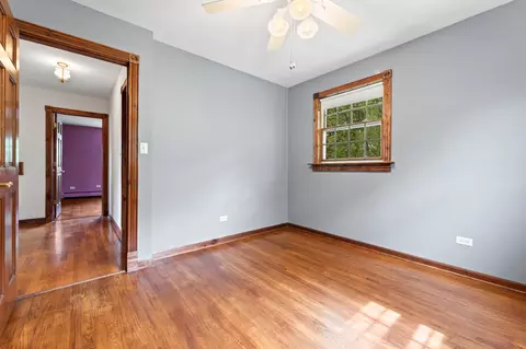 Bedroom - 208 Ridge St, Algonquin, IL 60102 photo 6 of 8