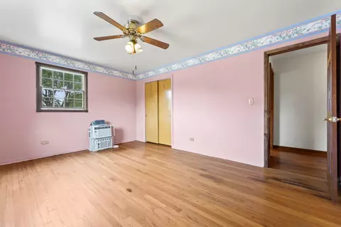 Bedroom - 208 Ridge St, Algonquin, IL 60102 photo 4 of 8
