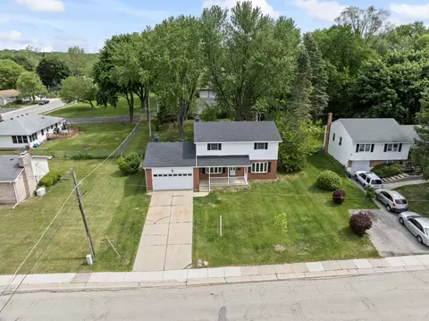 View/Area - 208 Ridge St, Algonquin, IL 60102 photo 2 of 3