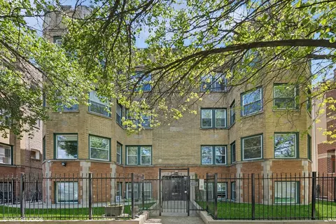 3515 W Medill Ave #1W, Chicago, IL 60647
