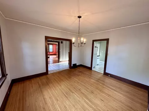 Dining - 407 4th Ave, Ottawa, IL 61350 photo 1 of 1