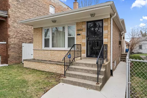 733 E 90th St, Chicago, IL 60619