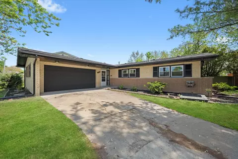 15631 Dobson Ave, Dolton, IL 60419