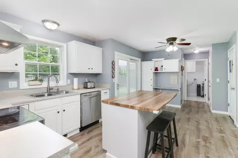 1505 Torrey Pines Rd, Normal, IL 61761 photo 9
