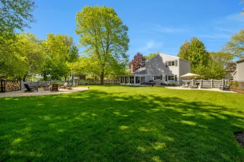 Exterior - 1218 S Appletree Ln, Bartlett, IL 60103 photo 6 of 13