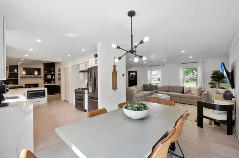 Dining - 1218 S Appletree Ln, Bartlett, IL 60103 photo 1 of 3