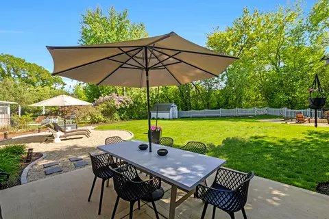 Exterior - 1218 S Appletree Ln, Bartlett, IL 60103 photo 7 of 13