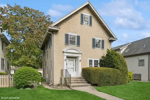 545 Exmoor Rd, Kenilworth, IL 60043