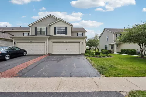2007 S Kristina Ln, Round Lake, IL 60073