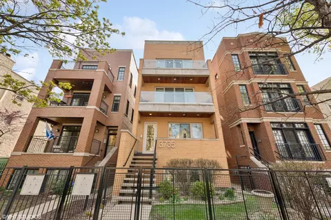 3735 N Clifton Ave #3, Chicago, IL 60613