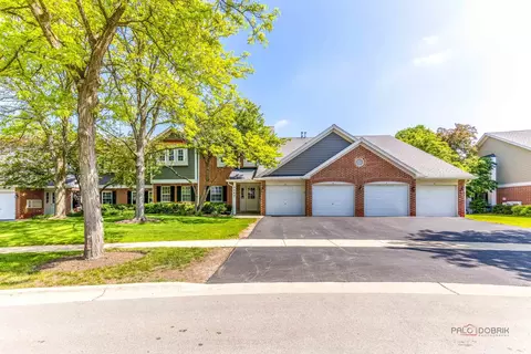 2442 Charleston Dr #5, Schaumburg, IL 60193