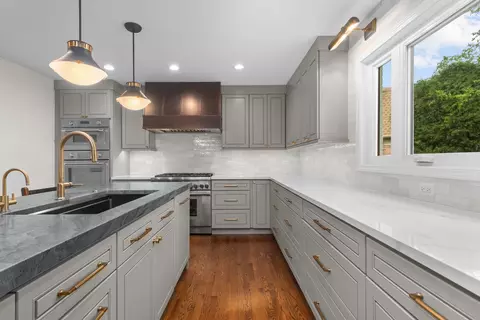 Kitchen - 745 Constance Ln, Deerfield, IL 60015 photo 2 of 3