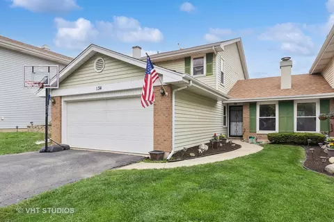 134 Regency Dr, Lombard, IL 60148