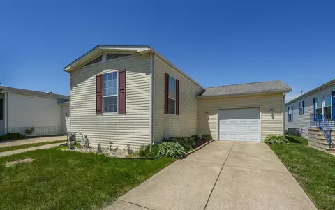 1139 Redbud Rd, Manteno, IL 60950