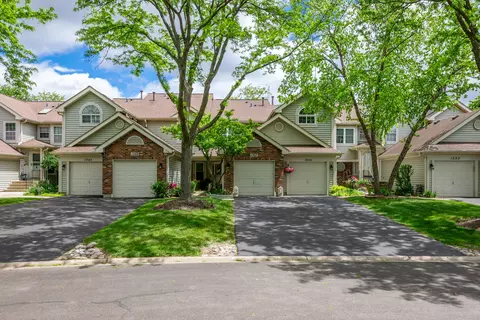 1357 Coldspring Rd, Carol Stream, IL 60188