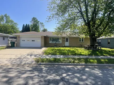 100 Emery St, Joliet, IL 60436