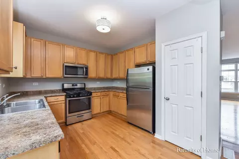 Kitchen - 435 N Commerce St, Aurora, IL 60504 photo 3 of 3